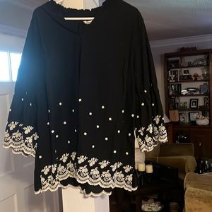 Black and white top